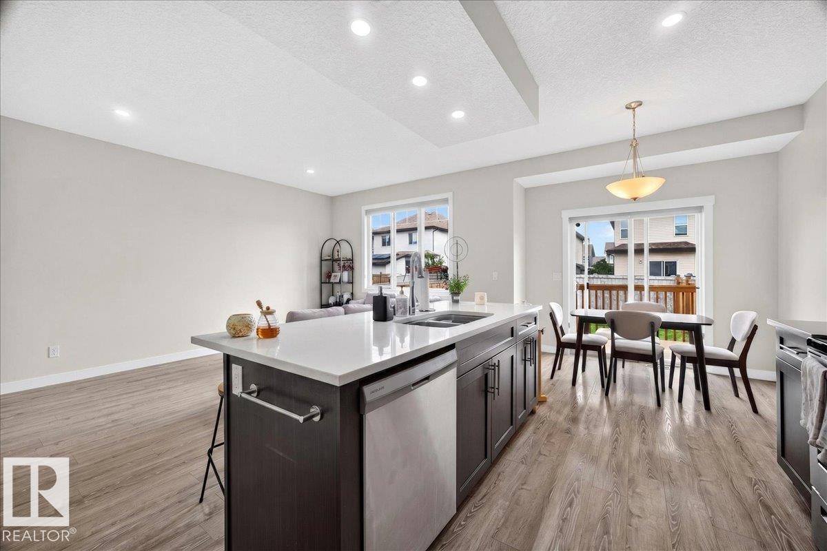 100 MEADOWLAND CR - 10