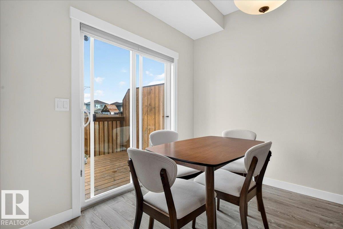 100 MEADOWLAND CR - 12
