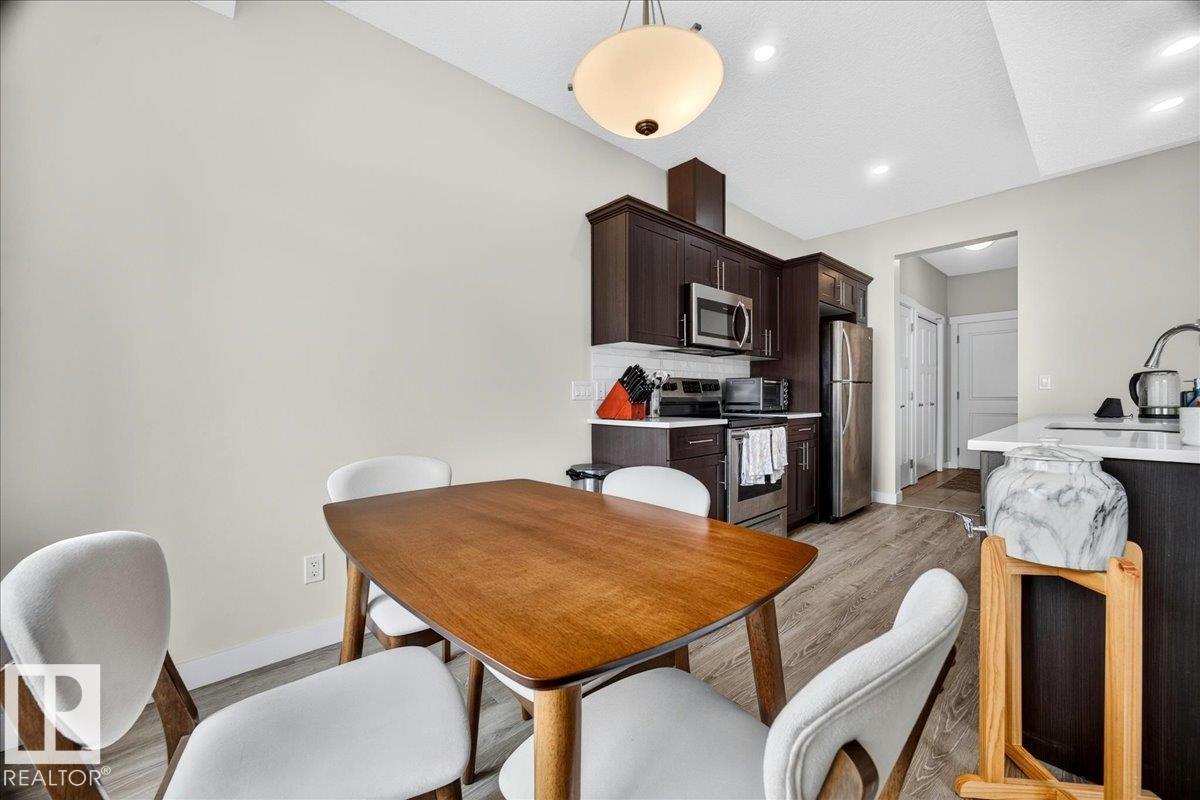 100 MEADOWLAND CR - Image 13