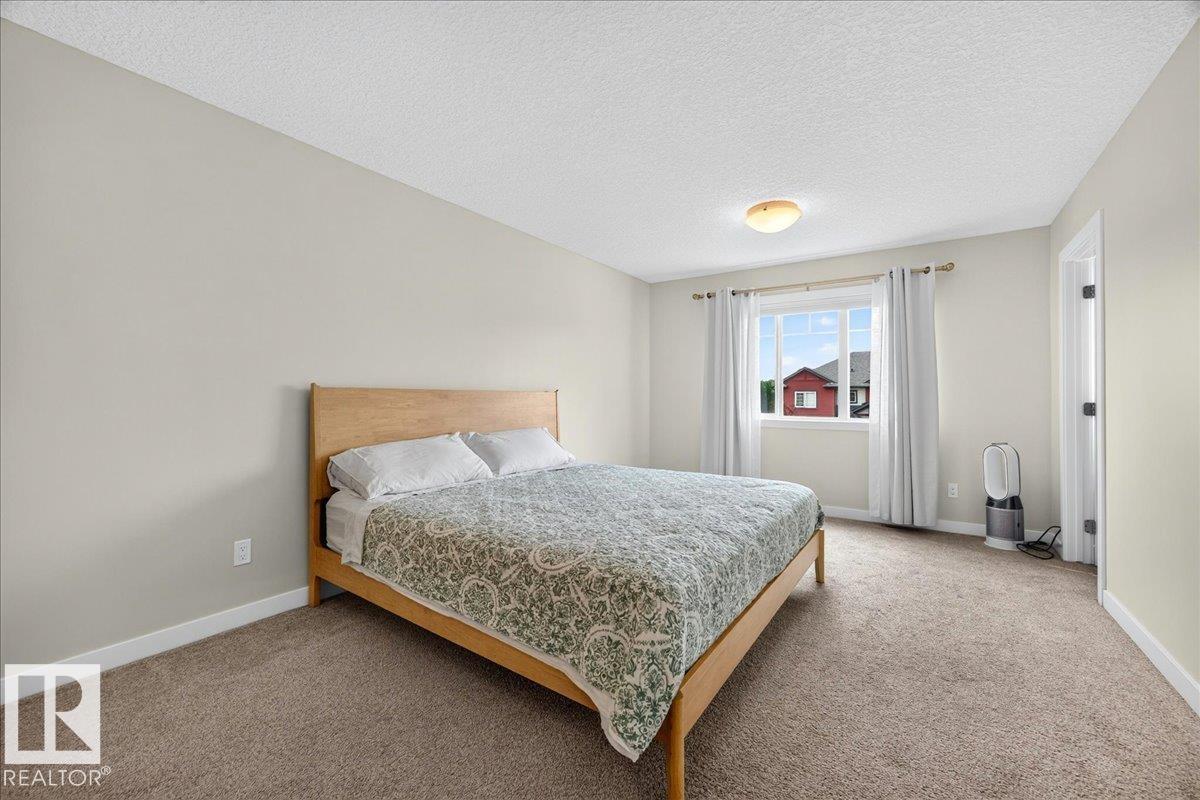 100 MEADOWLAND CR - 19