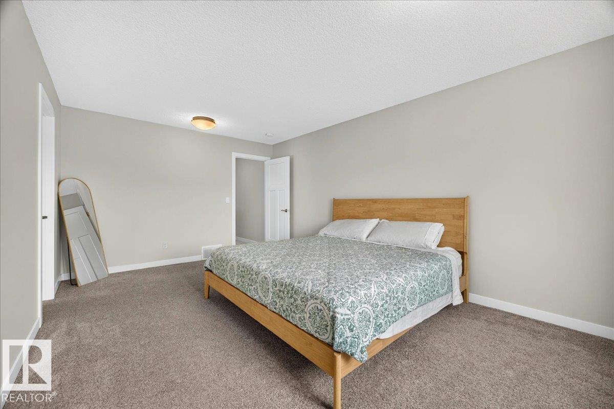 100 MEADOWLAND CR - 20