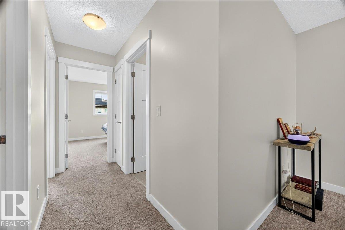 100 MEADOWLAND CR - 26