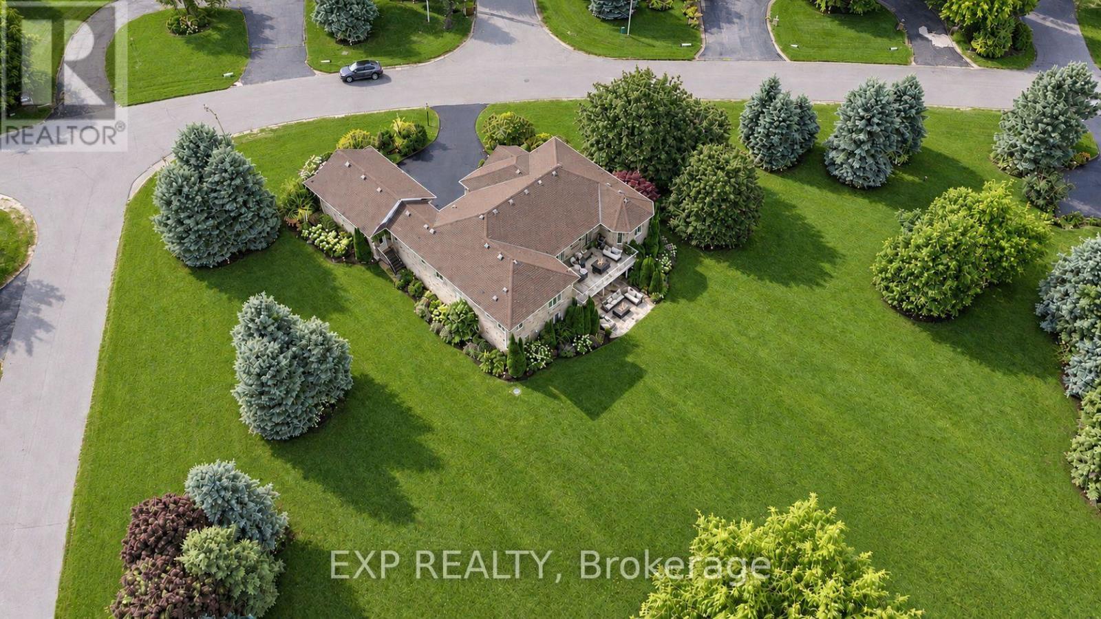 16 Hill Top Trail, Whitchurch-Stouffville, ON photo 36