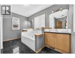 177 Royal Birch Terrace Nw, Calgary, AB T3G5P2 Photo 29