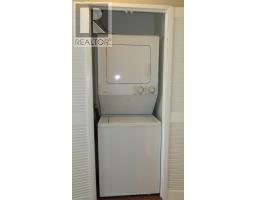 1702 - 50 Quebec Avenue, Toronto, ON M6P4B4 Photo 10