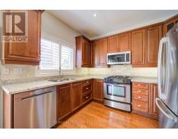 2435 Hertfordshire Way, Oakville, ON L6H7M8 Photo 17