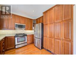 2435 Hertfordshire Way, Oakville, ON L6H7M8 Photo 19