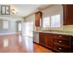 2435 Hertfordshire Way, Oakville, ON L6H7M8 Photo 20