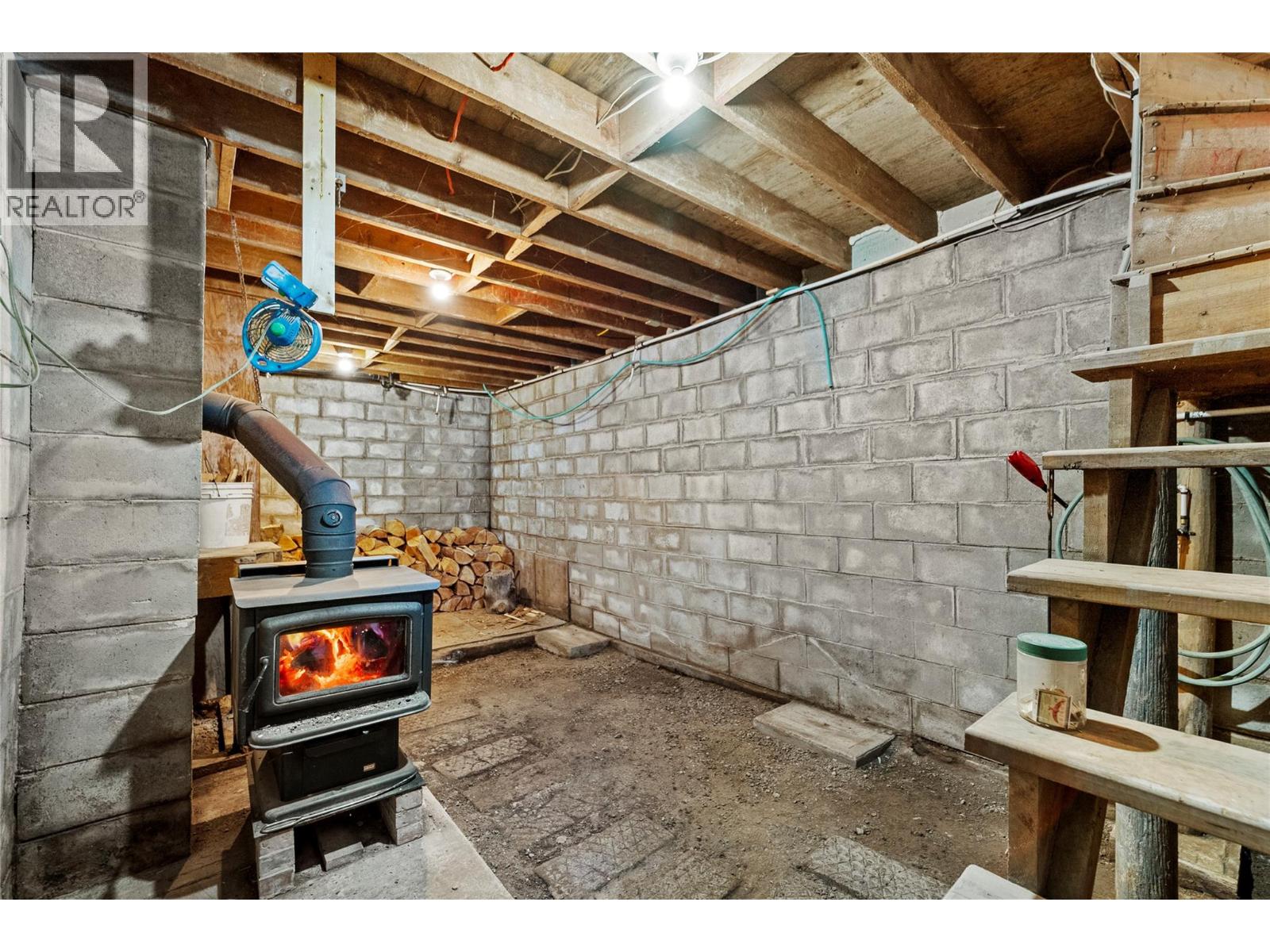  5144 Railway Drive, Merritt