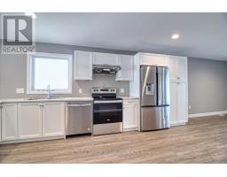 100 Arrowhead Lane, Chatham Kent, ON N7M0T2 Photo 7