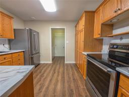 25 Falcon Place, Brandon, MB R7B4A1 Photo 22