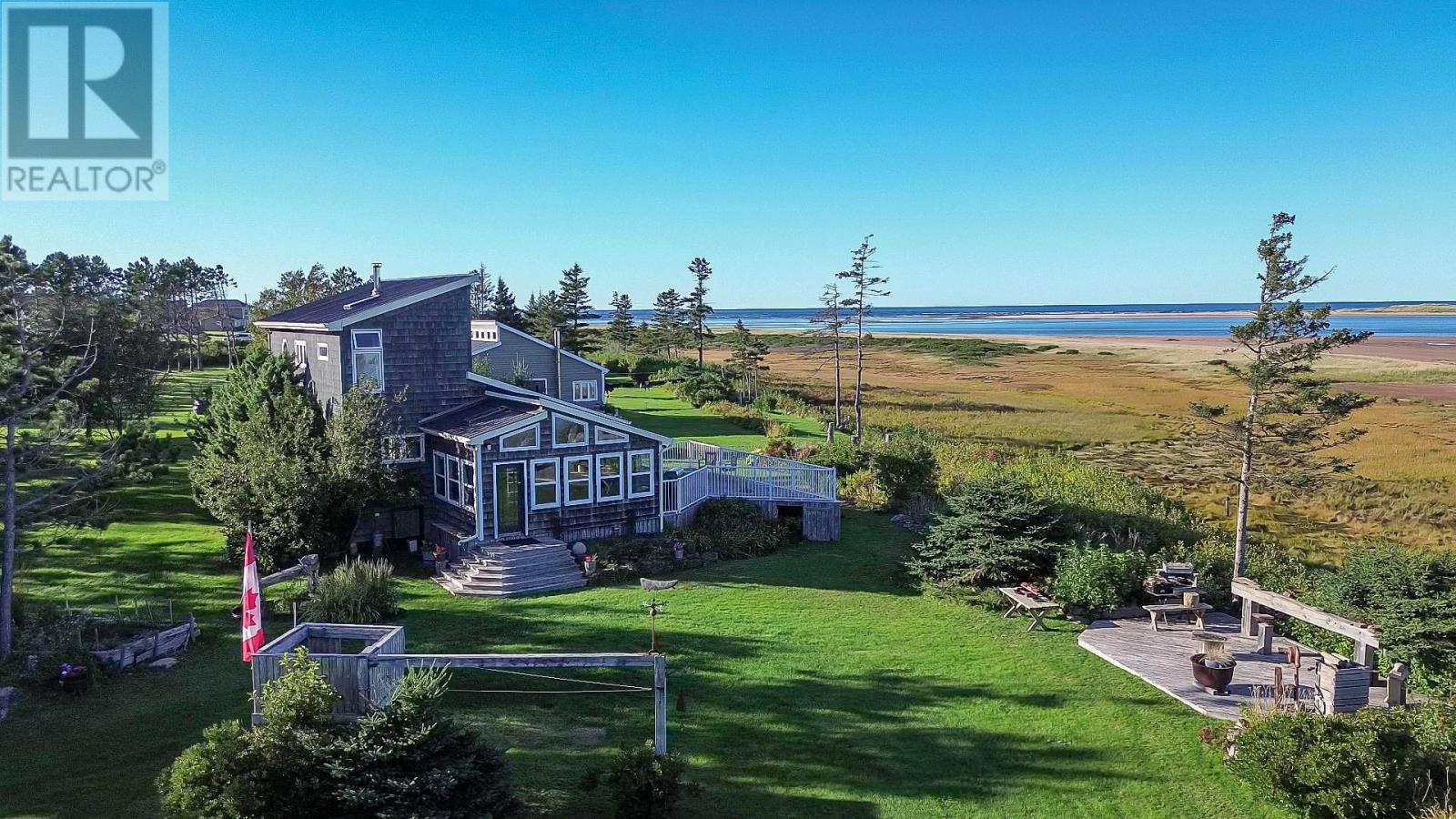 7 Bayside Crescent - 2