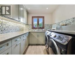 2908 7 Avenue NW - photo 25