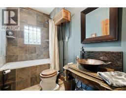 2908 7 Avenue NW - photo 16