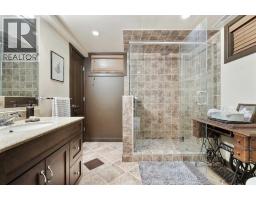 2908 7 Avenue NW - photo 37