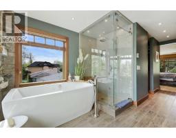2908 7 Avenue NW - photo 30