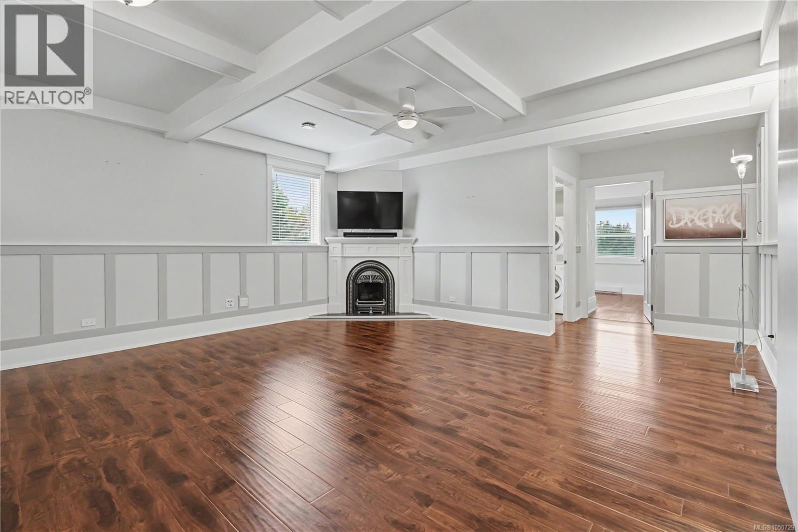1064 Beverley Pl - Image 17
