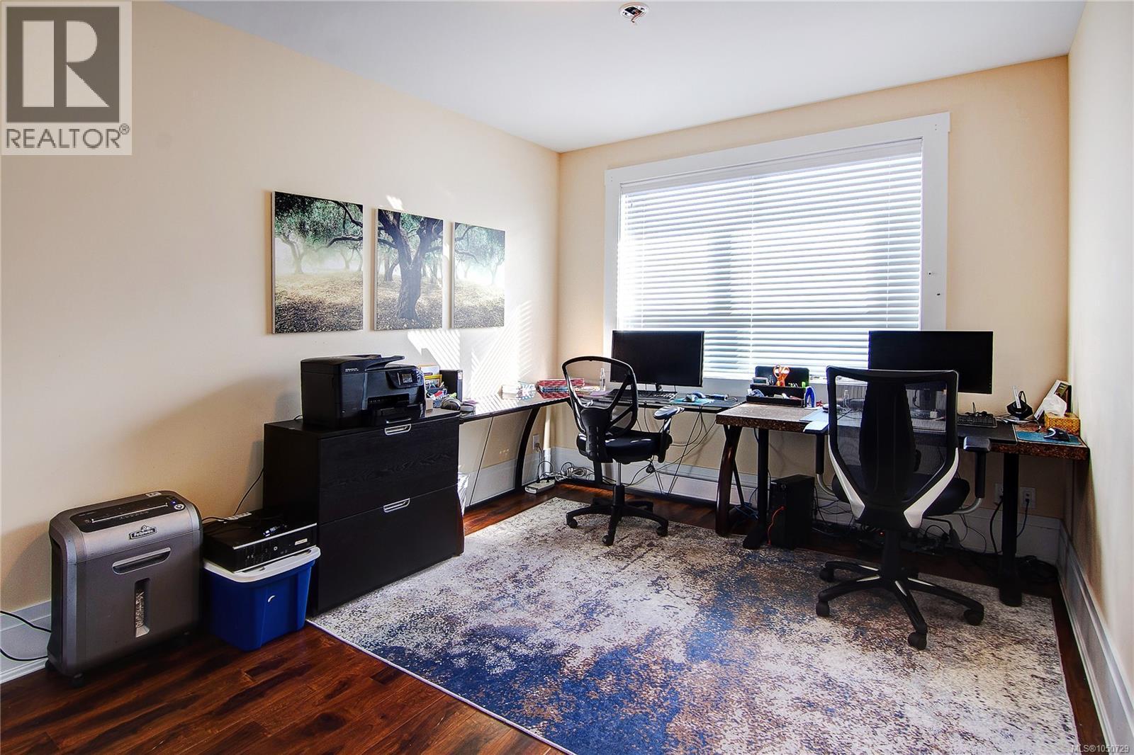1064 Beverley Pl - Image 48