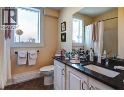 1064 Beverley Pl, Victoria, BC V8S3Z8 Photo 62