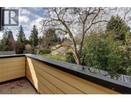 1064 Beverley Pl, Victoria, BC V8S3Z8 Photo 69