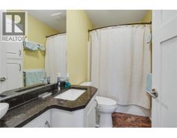 1064 Beverley Pl, Victoria, BC V8S3Z8 Photo 35