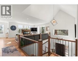 5pc Ensuite bath - 3200 20 Street Ne, Salmon Arm, BC V1E2G9 Photo 15