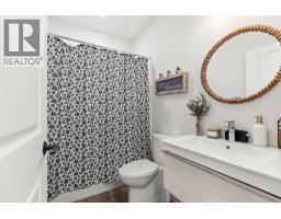 Bedroom - 3200 20 Street Ne, Salmon Arm, BC V1E2G9 Photo 13