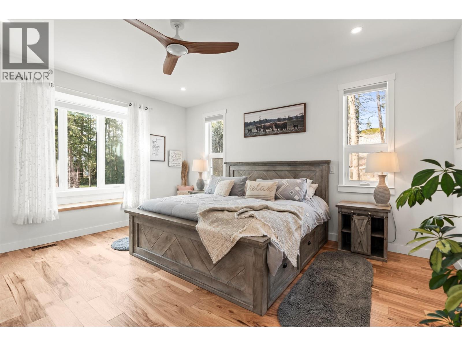 3200 20 Street NE - 35