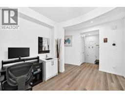 4pc Bathroom - 188 Carrington Crescent Nw, Calgary, AB T3P1R1 Photo 20