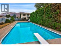 4313 Furiak Road, Kamloops, BC V2H1L3 Photo 33