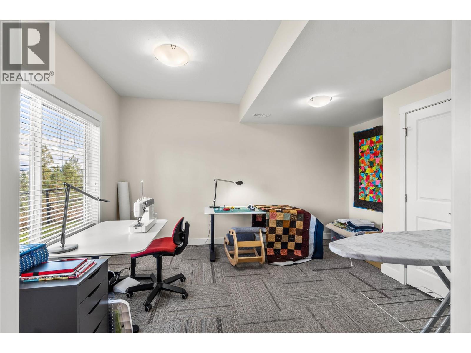 #112 1939 COLDWATER Drive - 27