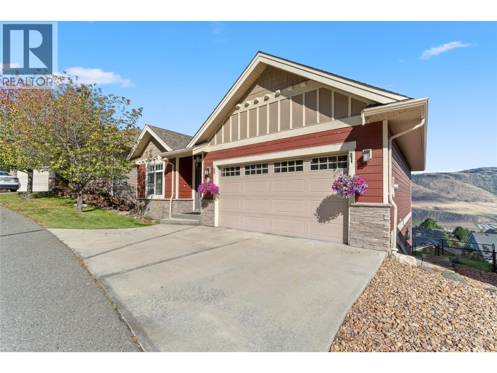 #112 1939 COLDWATER Drive - Image 36