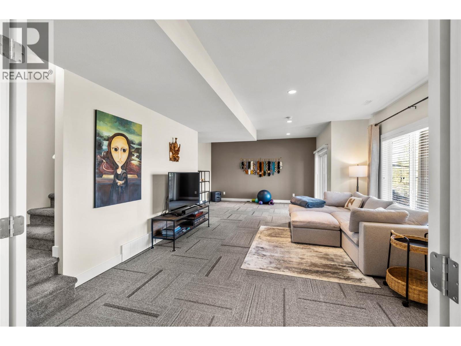 #112 1939 COLDWATER Drive - 21