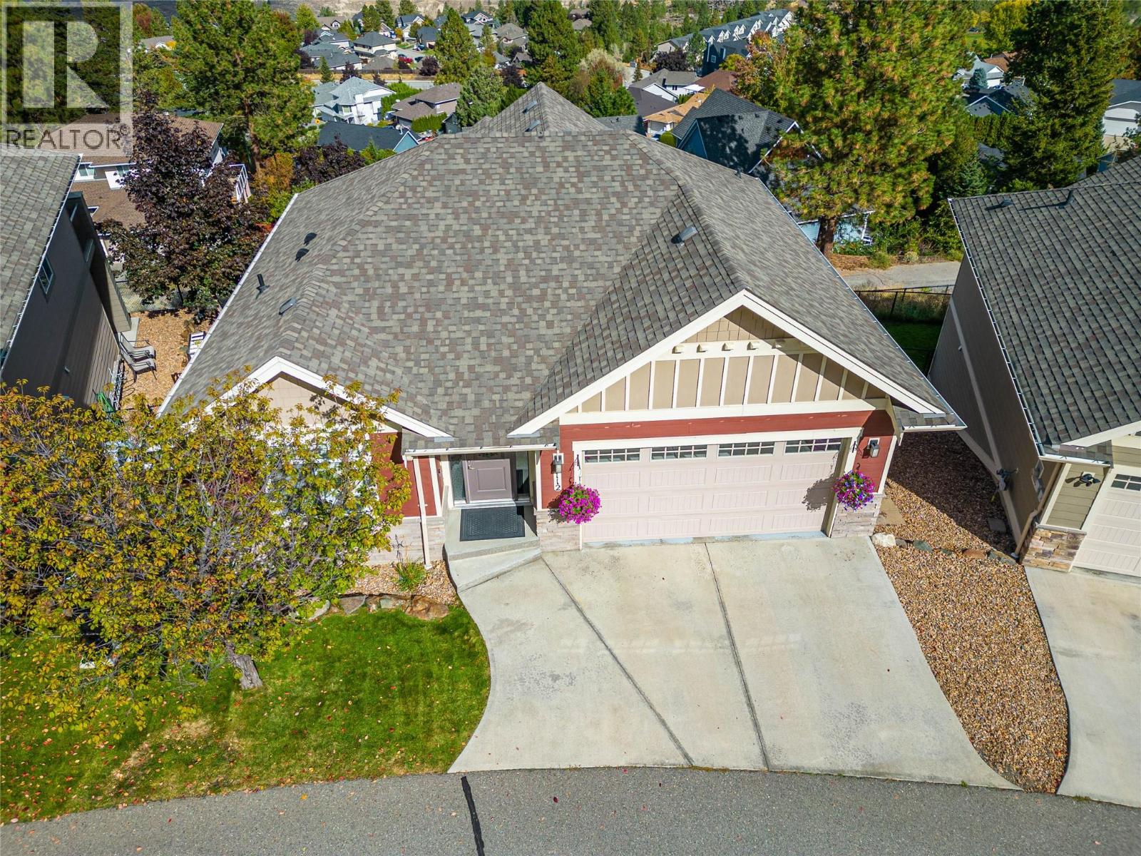 #112 1939 COLDWATER Drive - 33