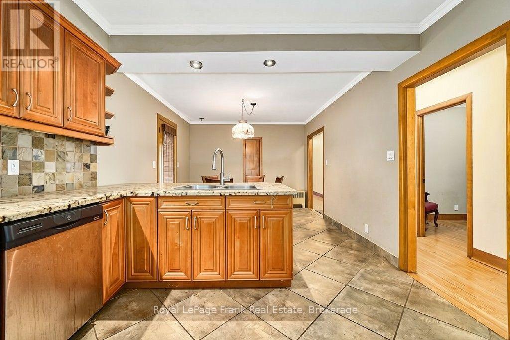 1535 DUNDAS STREET E, Whitby (Blue Grass Meadows) — photo 11