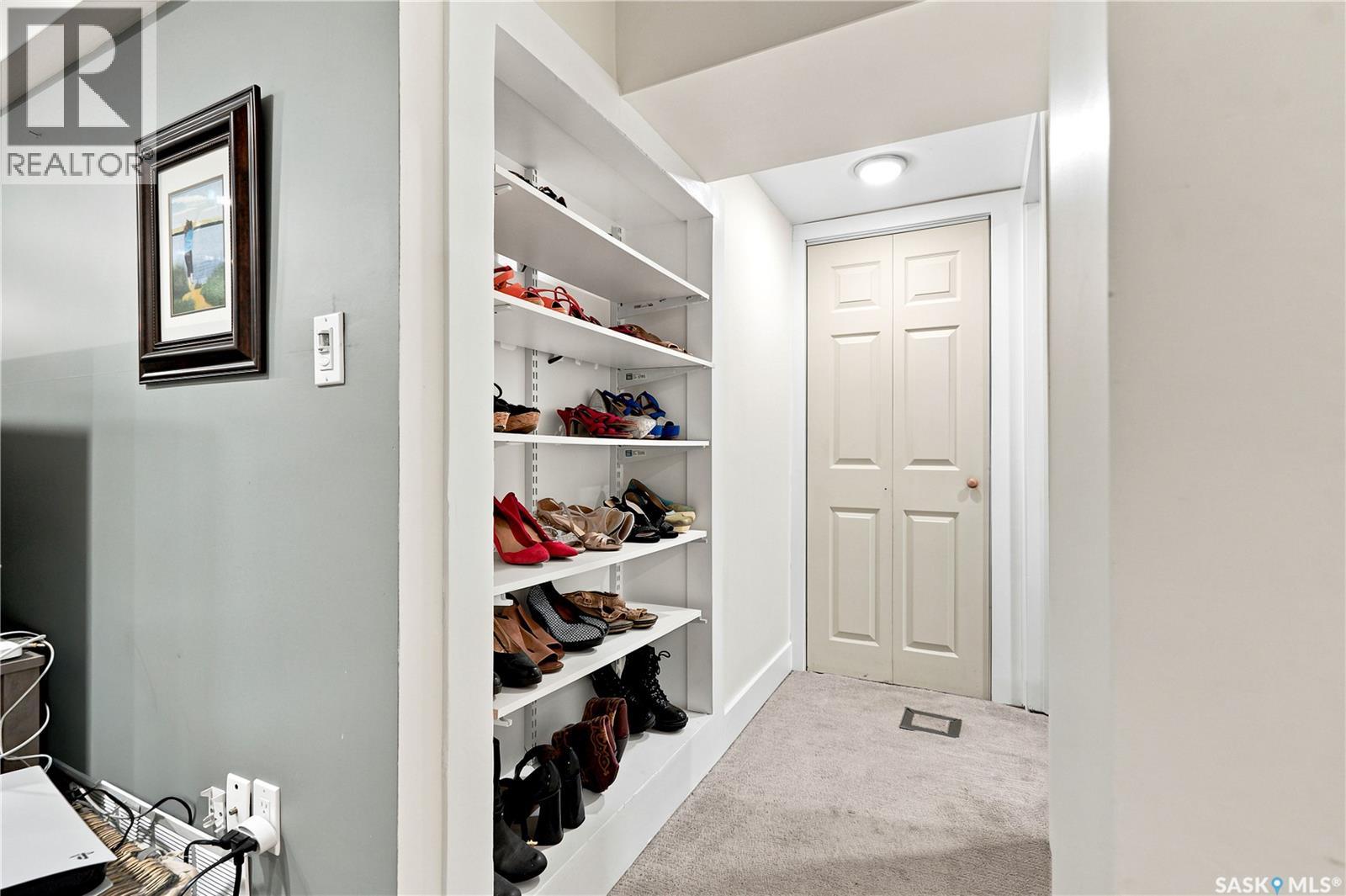 1706 Ewart AVENUE - 34