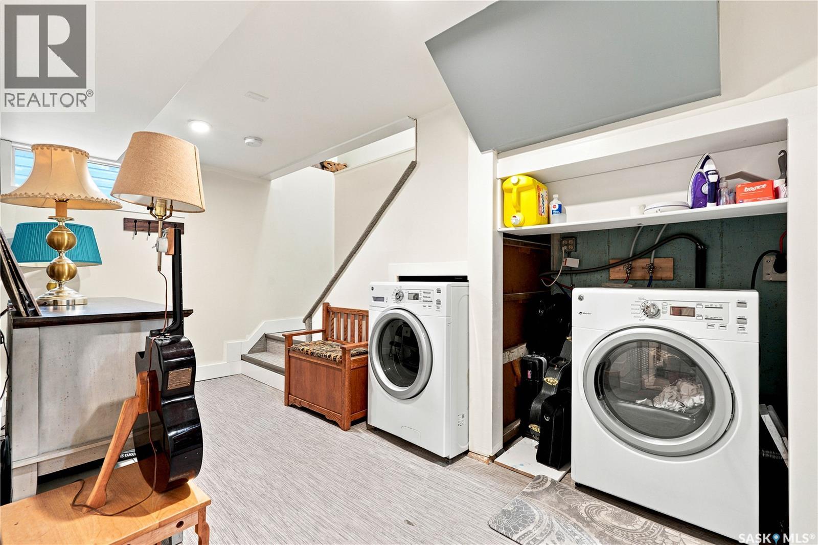 1706 Ewart AVENUE - Image 38