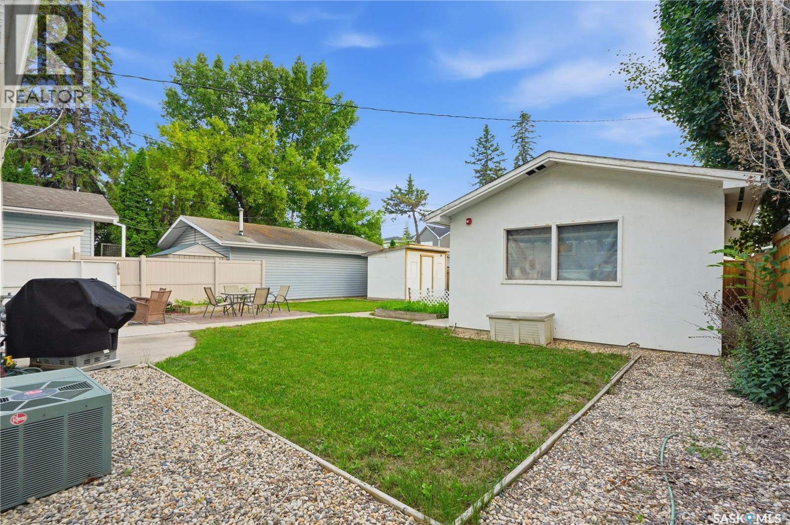 1706 Ewart AVENUE - Image 41