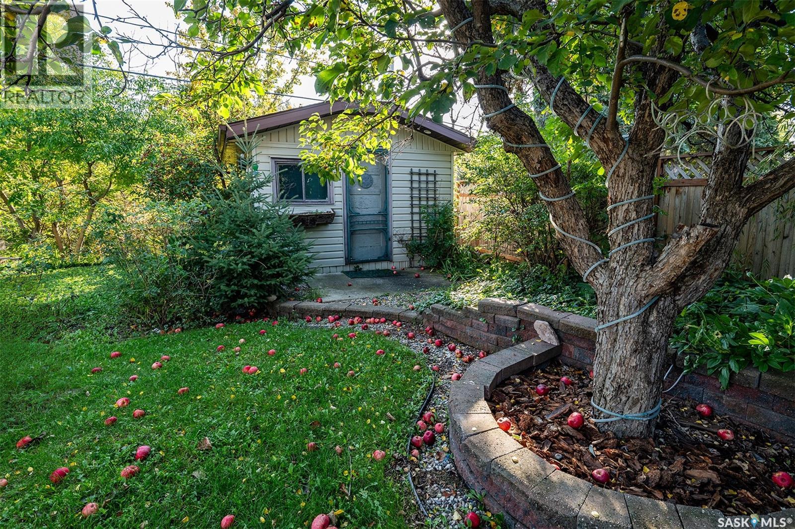 408A Miller CRESCENT - 47