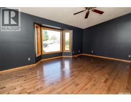 Family room - 408a Miller Crescent, Wynyard, SK S0A4T0 Photo 14