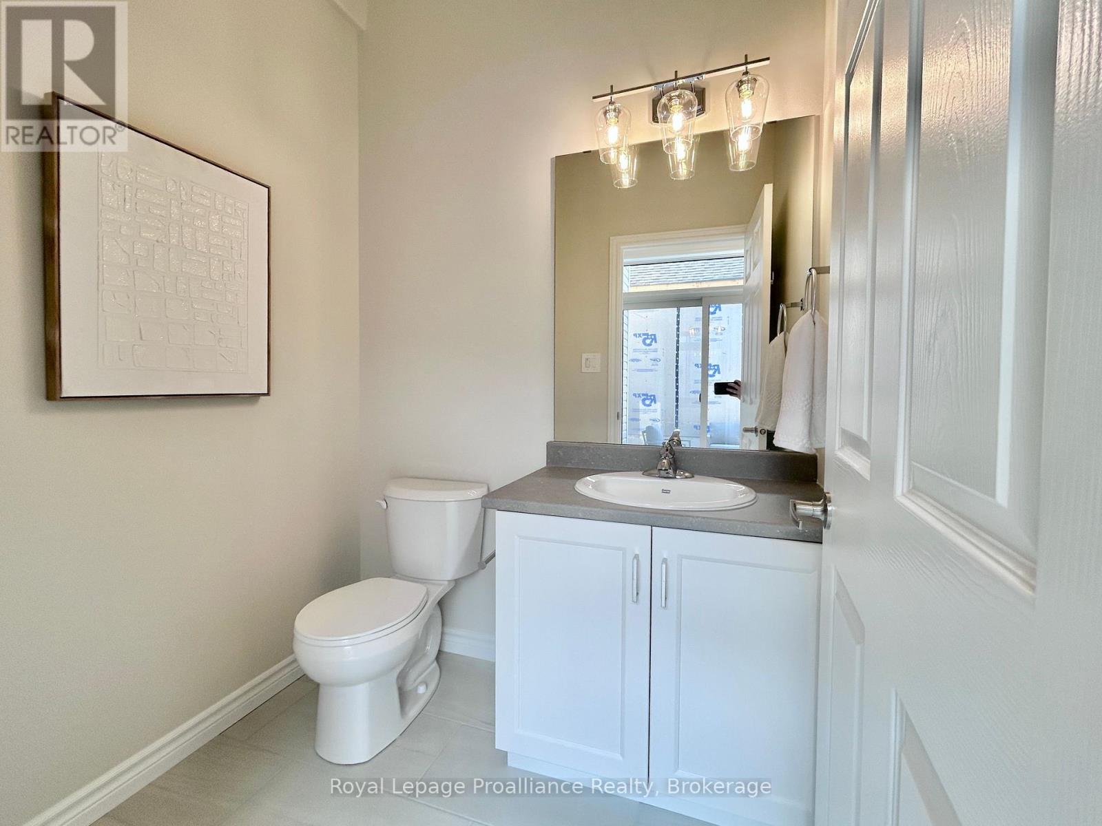 93 ATHABASKA DRIVE - 11