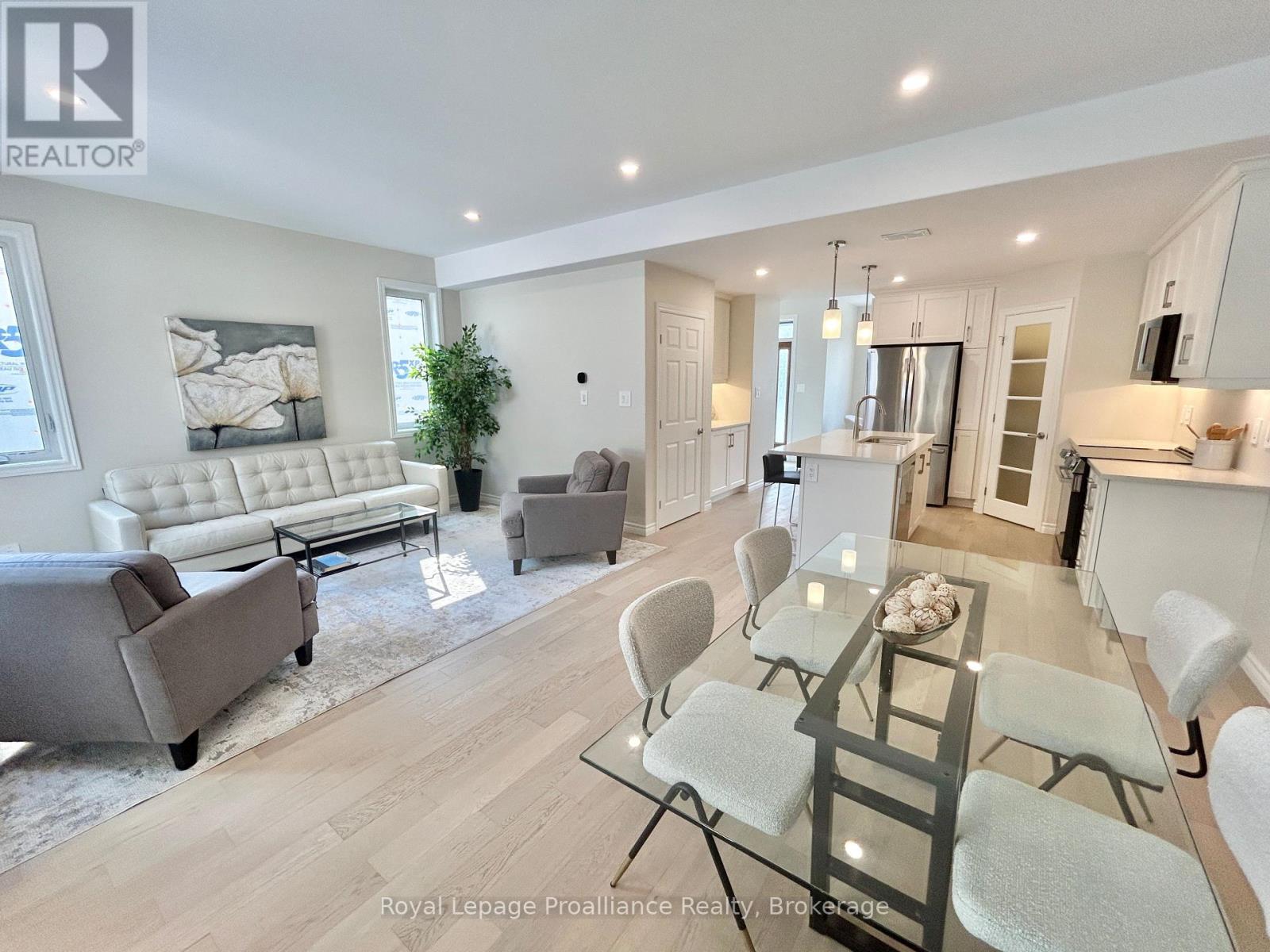 93 ATHABASKA DRIVE, Belleville (Thurlow Ward) — photo 8