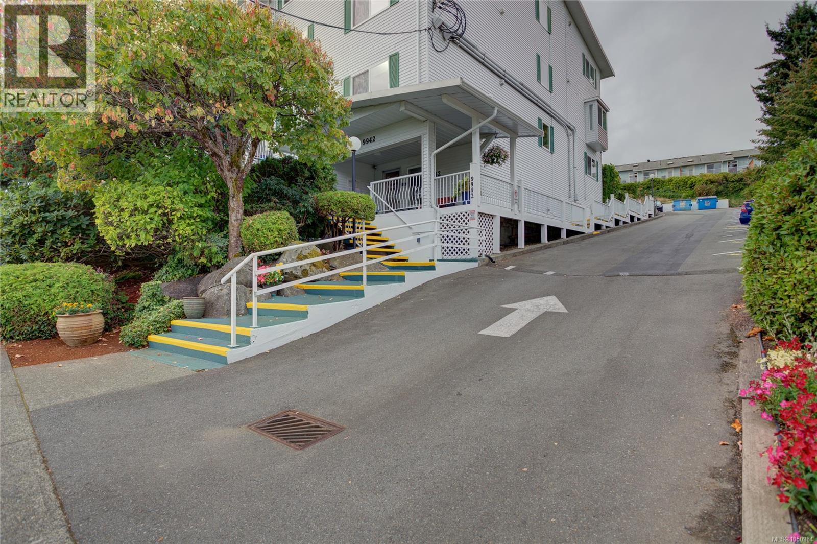 #103 9942 Daniel St - 36