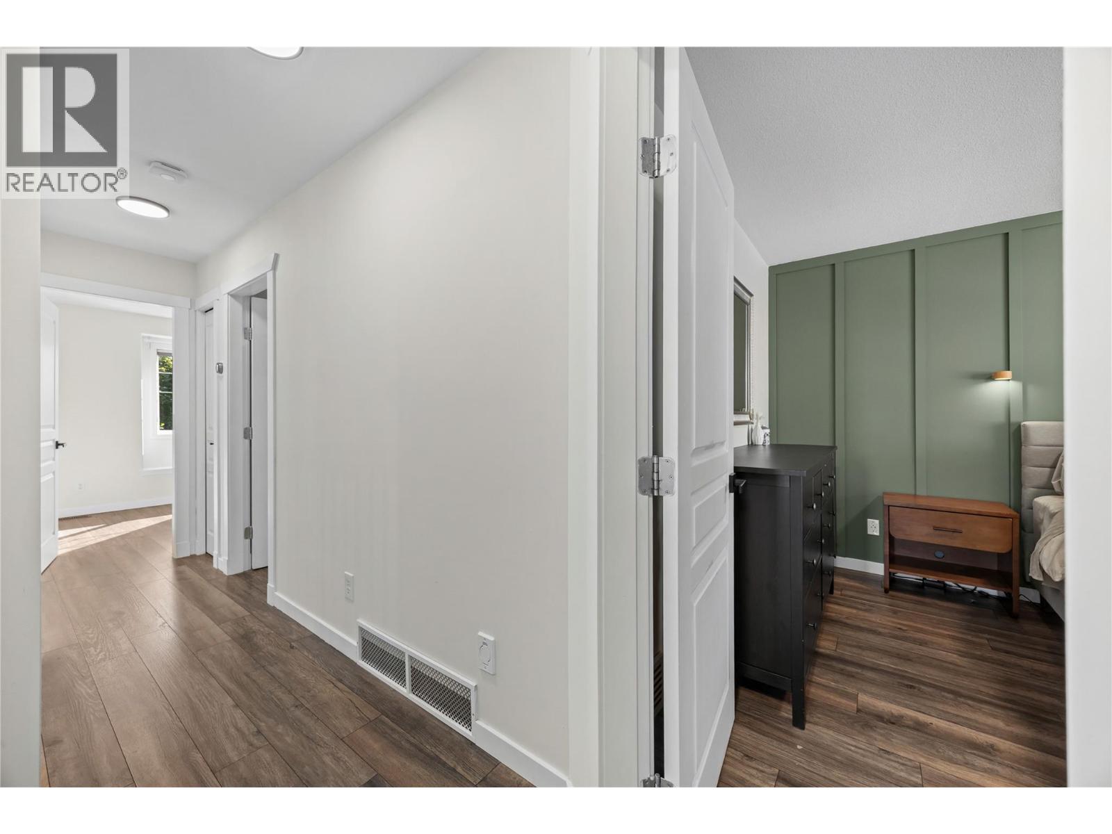 2322 Shannon Heights Place - 24