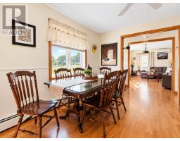 Bath (# pieces 1-6) - 2094 Route 10, Cape Traverse, PE C0B1X0 Photo 11