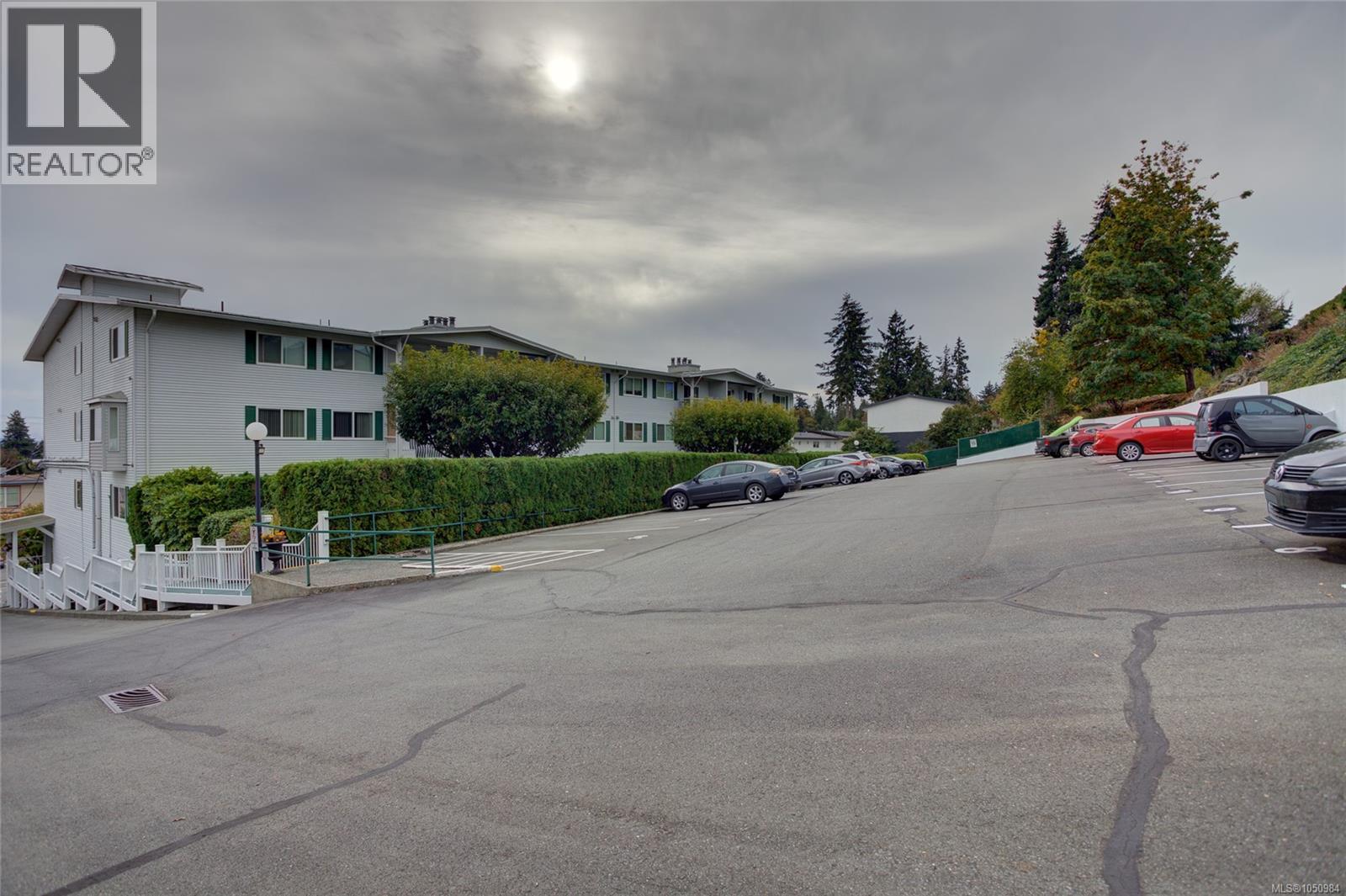 #103 9942 Daniel St - 37