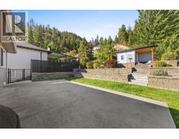 Family room - 2322 Shannon Heights Place, West Kelowna, BC V4T2V2 Photo 6