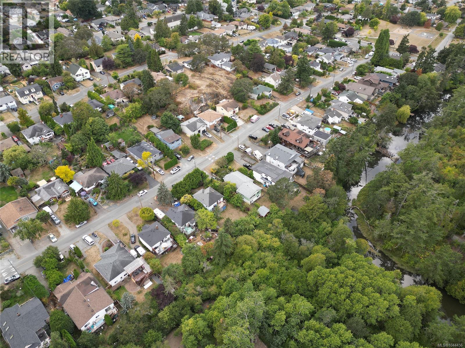 482 Ker Ave - 19