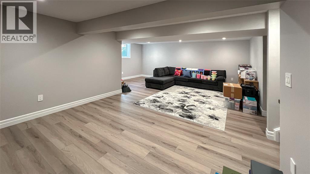 #B 315 ALEXANDRA AVENUE - 17