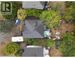 Entrance - 482 Ker Ave, Saanich, BC V9A2B7 Photo 13